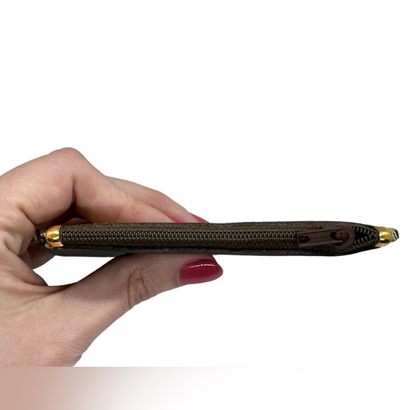 LOEWE LIKE NEW DEADSTOCK SUEDE & LEATHER CARD/COIN POUCH W/ ORIGINAL COA CARD - Picture 6 of 9